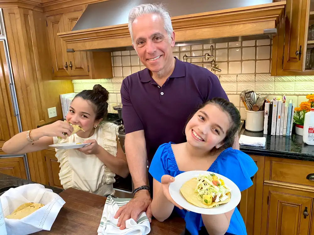 Chef Geoffrey Zakarian Makes Easy Chicken Tacos for Father&rsquo;s Day 2