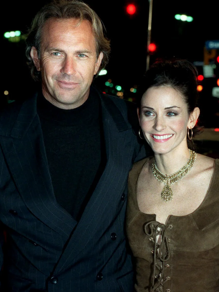 Courteney Cox Kevin Costner