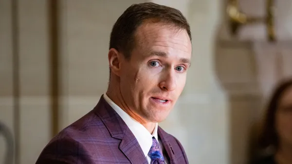 Drew Brees Apologizes for 'Insensitive' Comments About Kneeling Protests After Backlash