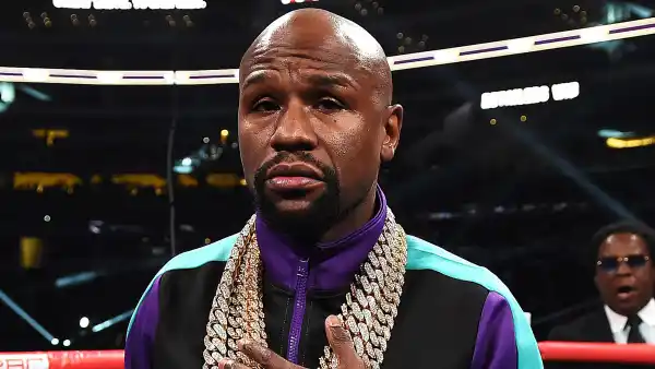 Floyd Mayweather Offers to Pay for George Floyd Funeral
