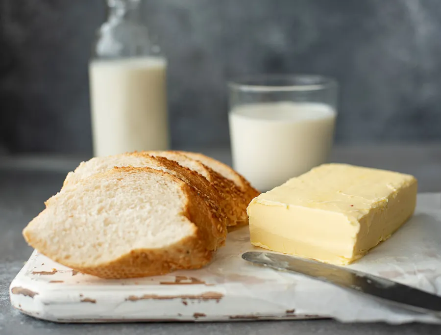 Forbidden Foods Dairy and Bread Products Naomi Campbell Chef Reveals Her Dietary Restrictions