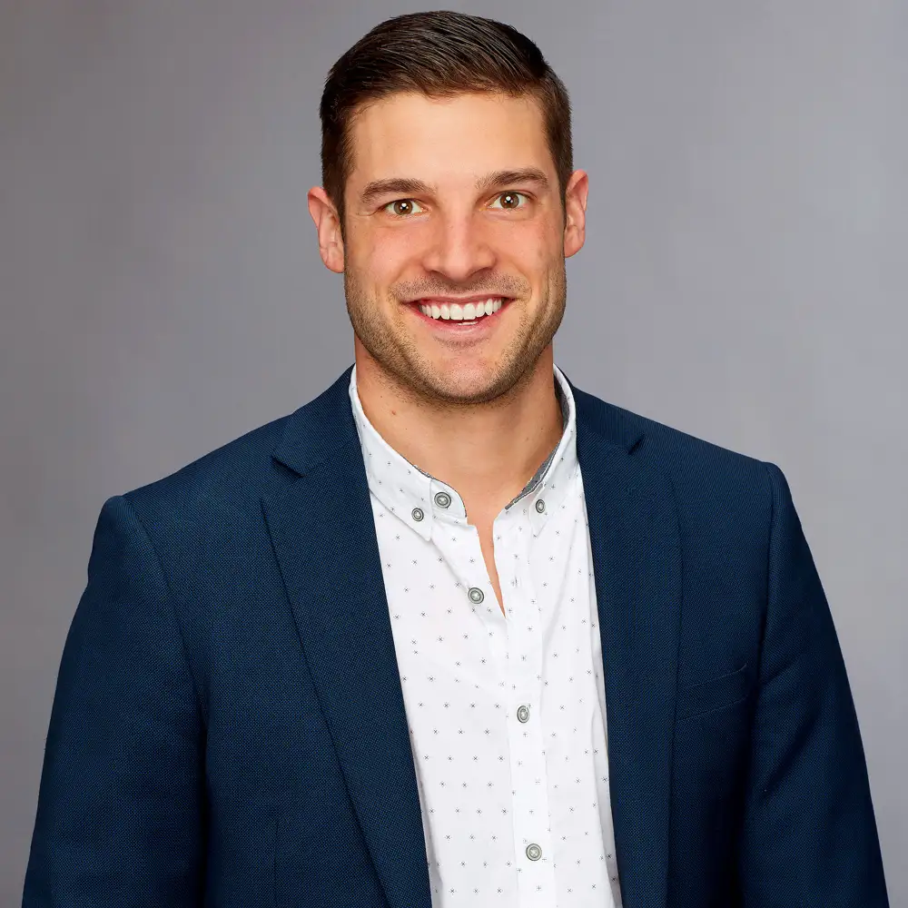 Garrett Says Bekah No Longer Invited Over After BLM Disagreement