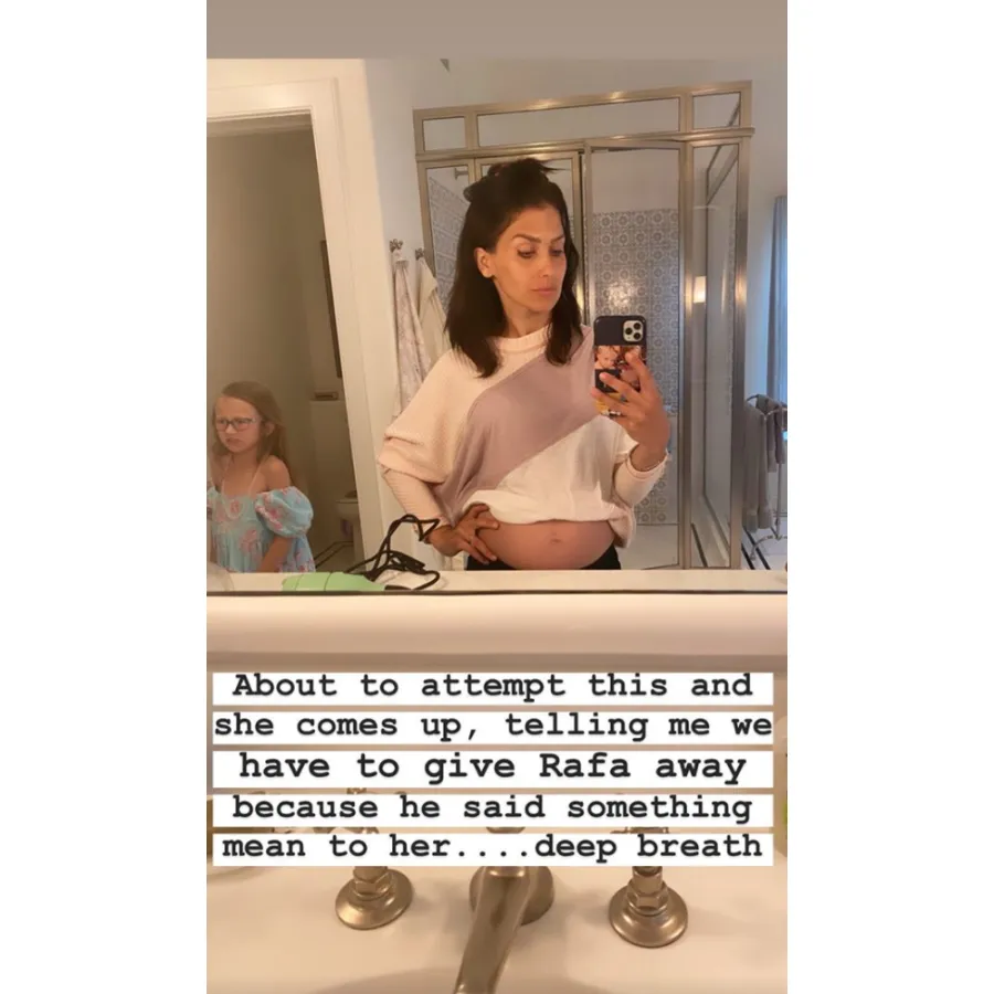 Hilaria Baldwin baby bump