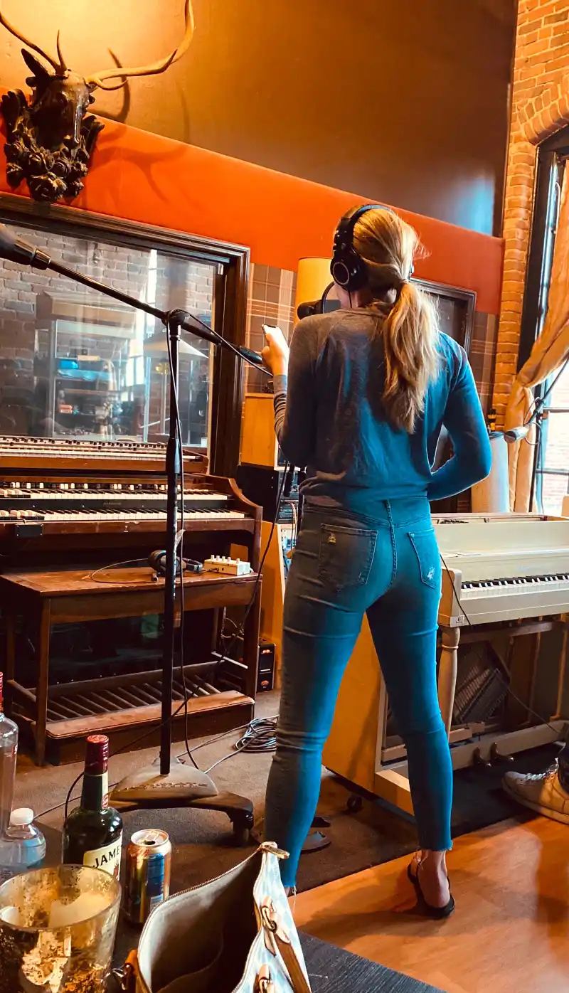 Inside Colbie Caillat Healthy Day