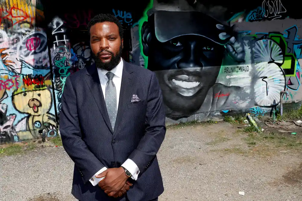 Jay-Z Lends Private Jet to Ahmaud Arberys Lawyers Before Hearing 2