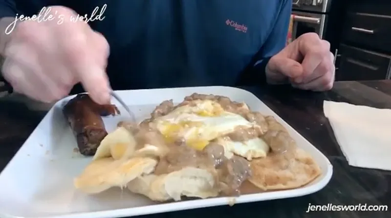 Jenelle Evans Cooks Breakfast for David Eason After Drama