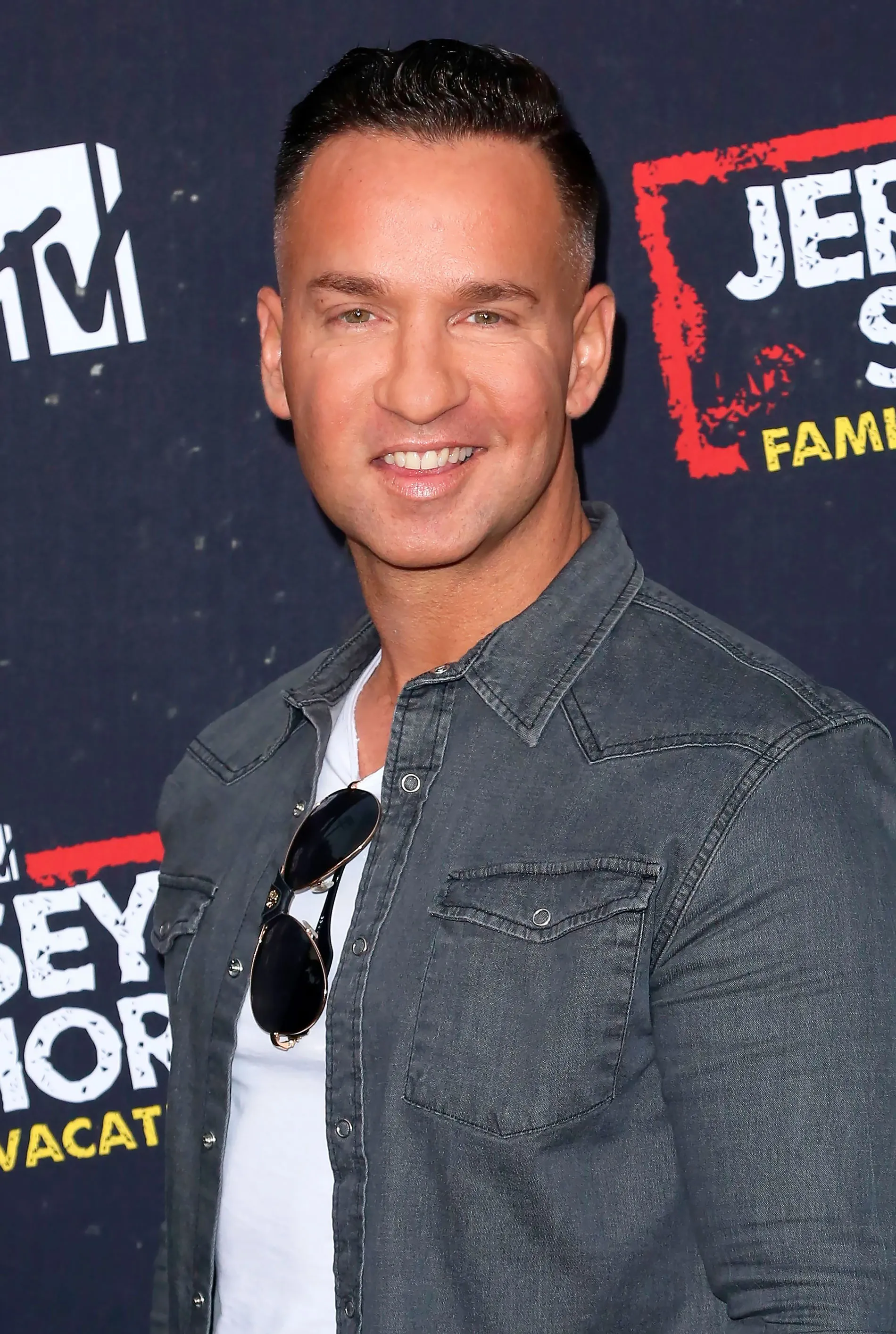 Mike 'The Situation' Sorrentino Has a Derm Appointment in His Driveway