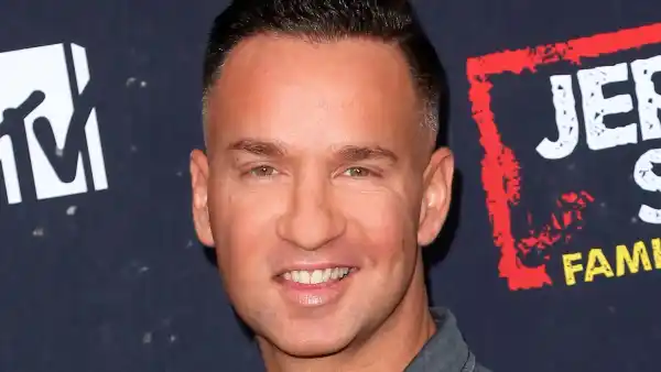 Mike 'The Situation' Sorrentino Has a Derm Appointment in His Driveway