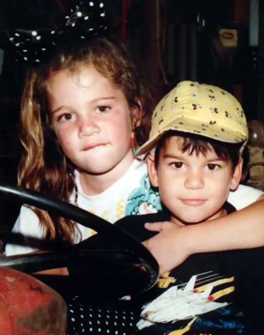 Rob Kardashian and More Wish 'Beautiful Soul' Khloe Kardashian Happy 36th Birthday