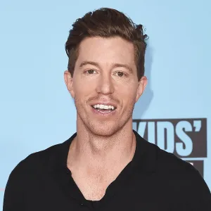 Shaun White Reveals His New Hair Color: Pic