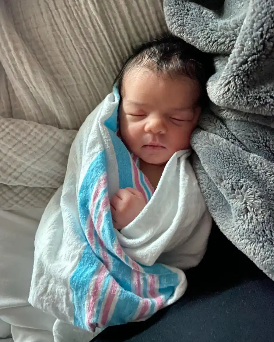 Siesta Key Alex Kompothecras and Alyssa Salerno Share First Pics of Newborn Daughter Alessi