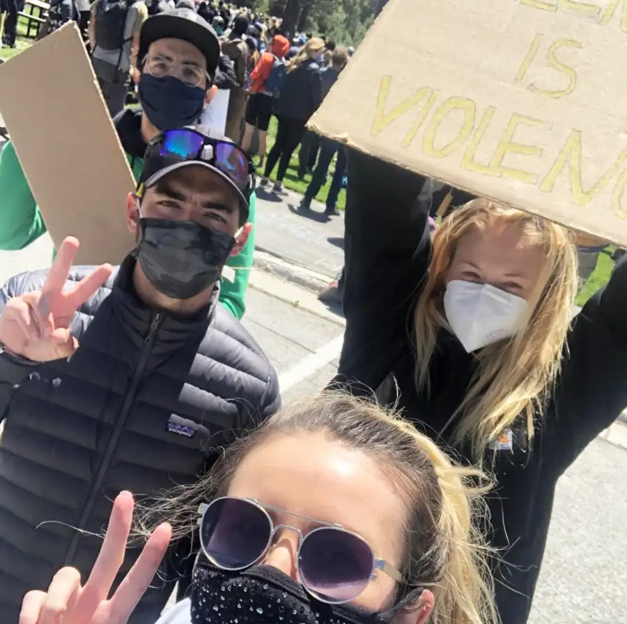 Sophie Turner and Joe Jonas Stars Protest George Floyd Death