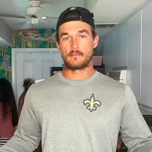 Tyler Cameron Shows Off the Kitchen He Shares With the Quarantine Crew