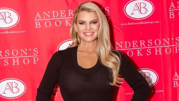 Jessica Simpson Shows Off Her Toned Butt in a Bikini Ahead of Her 40th Birthday