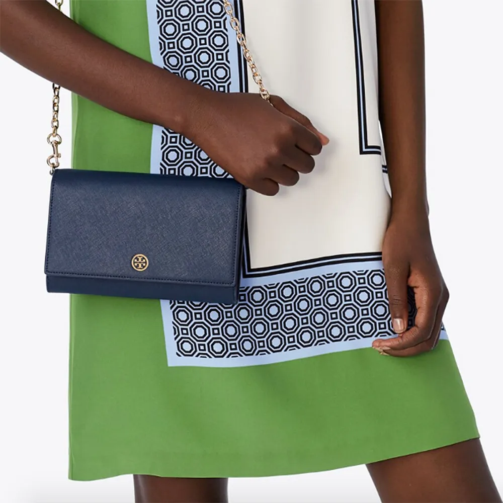 tory-burch-chain-wallet