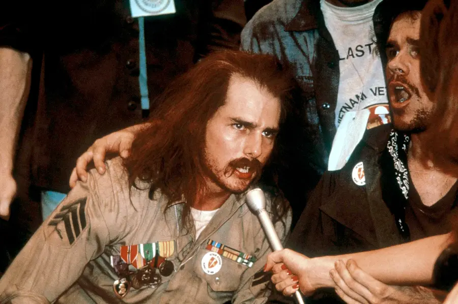 5 Tom Cruise Born on the Fourth of July