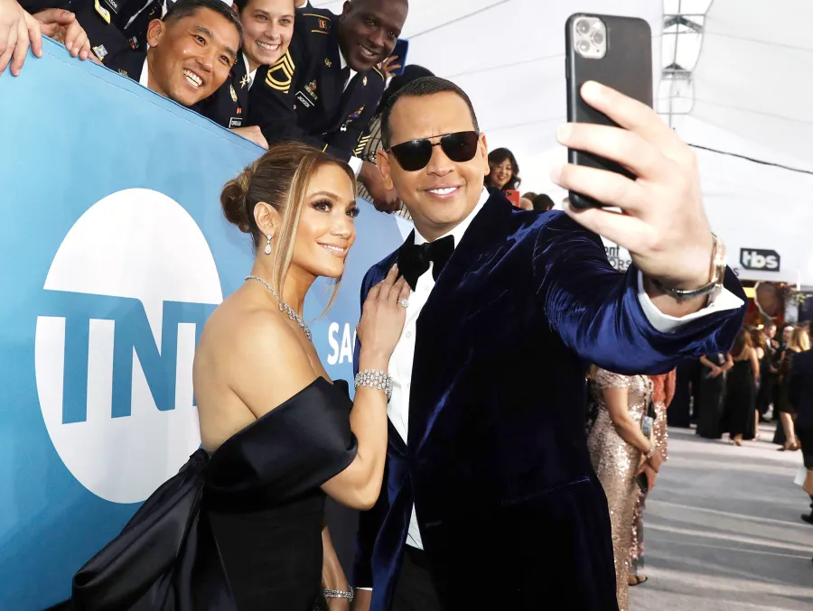 Alex Rodriguez Posts Birthday Message for Jennifer Lopez