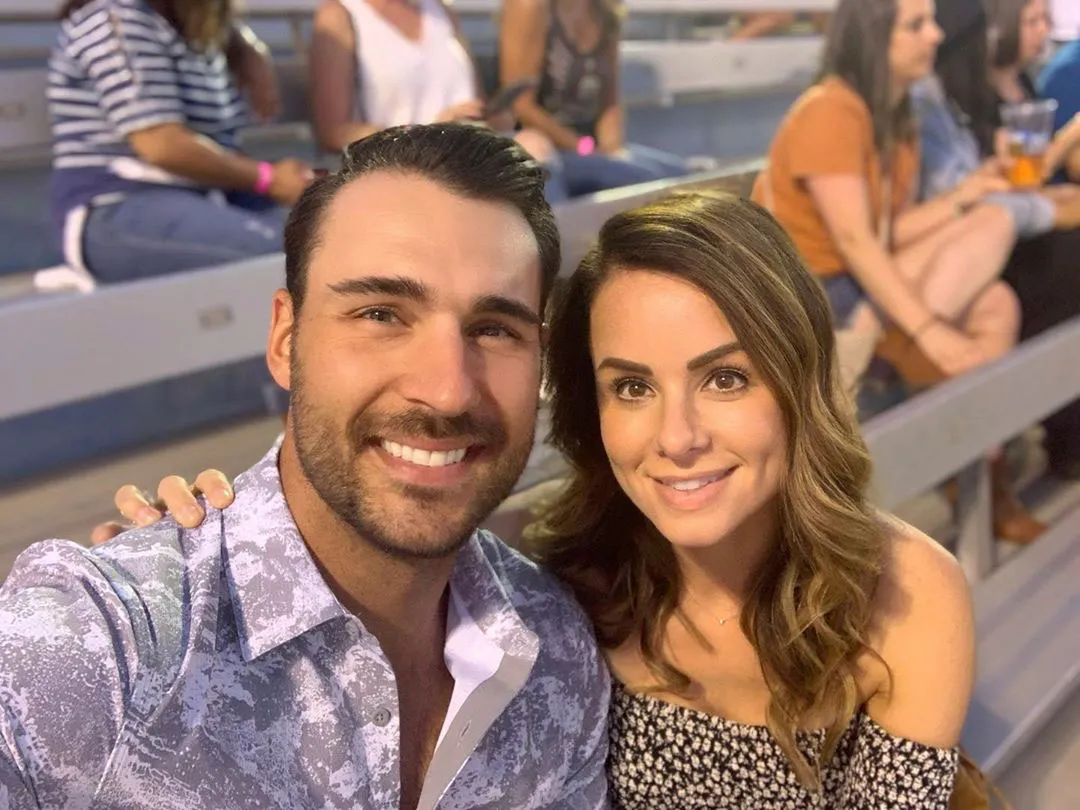 Bachelorette Ben Zorn Fiancee Stacy Santilena Is Pregnant