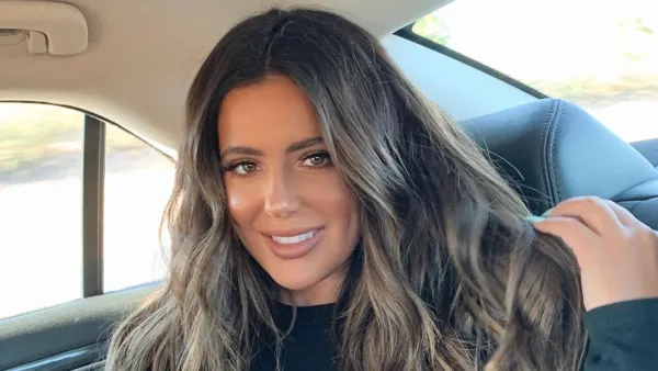 Brielle Biermann Rubs Lemon Under Her Arms in an Effort to Eliminate Body Odor