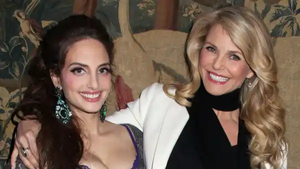 Christie Brinkley Gives Daughter Alexa a Dramatic At-Replica Luxury Handbag Haircut