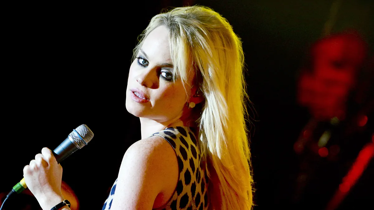 Duffy Pens Open Letter Demanding Netflix Take Down 365 Days Movie That Glamorizes Rape