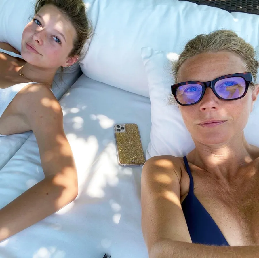 Gwyneth Paltrow Twinning Hollywood Mother Daughter Duos That ll Have You Doing a Style Double Take