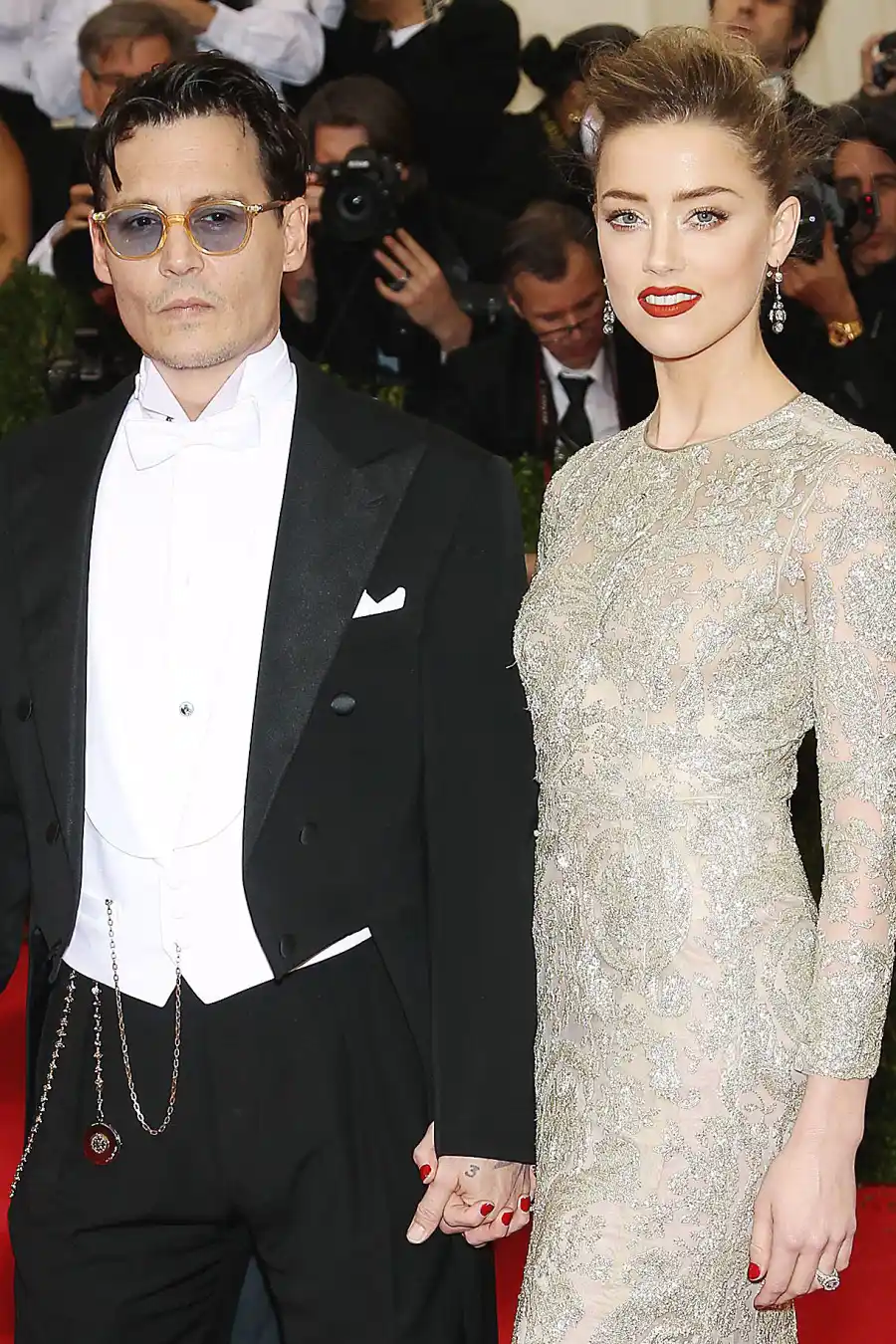 Hurling Insults Johnny Depp and Amber Heard Messy Court Battle