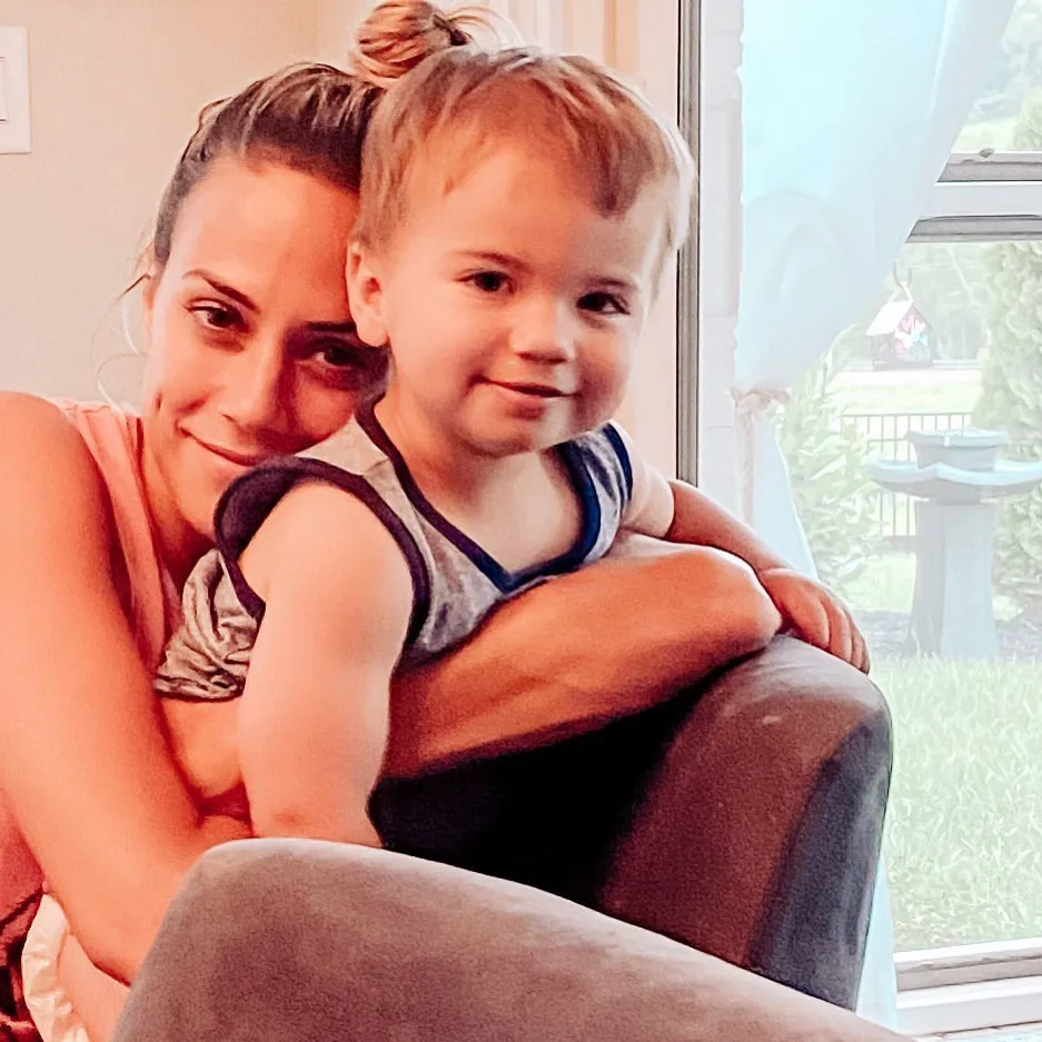 Jana Kramer Shares Tearful Selfie Jace Sleep Regression