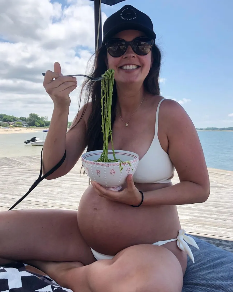 Katie Lee baby bump