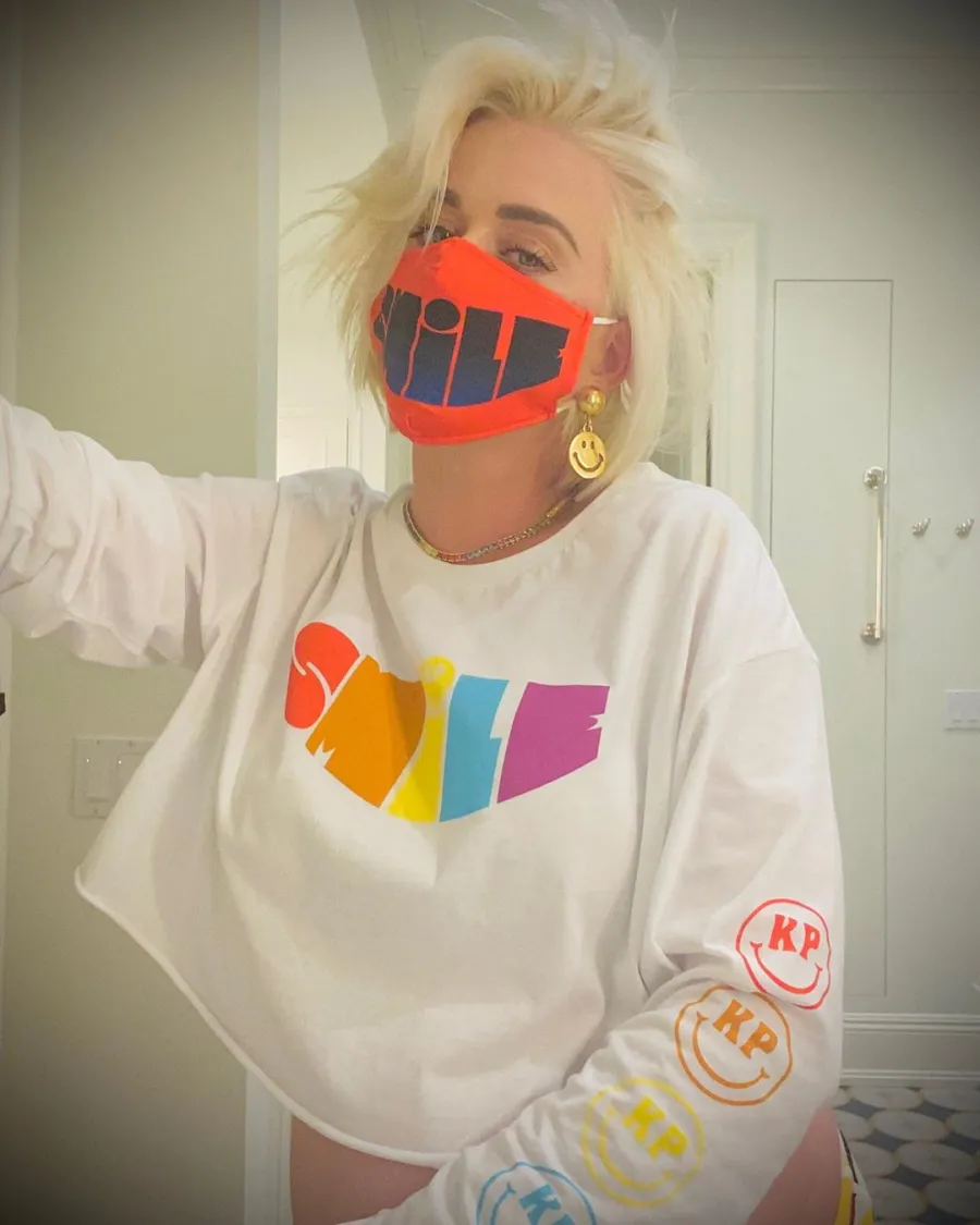 Katy Perry facemask