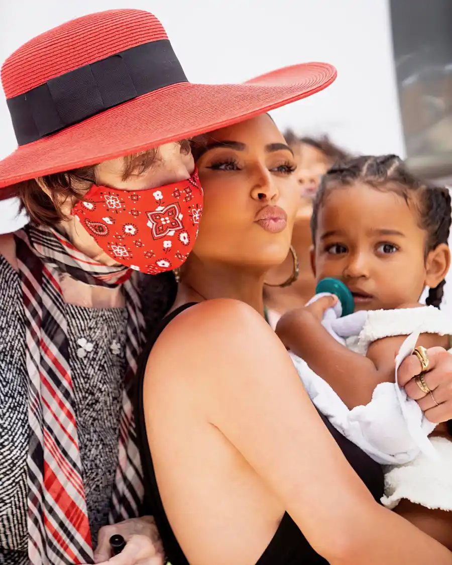 Kim Kardashian Shares Family Photos With 4 Kids After Kanye New Tweets