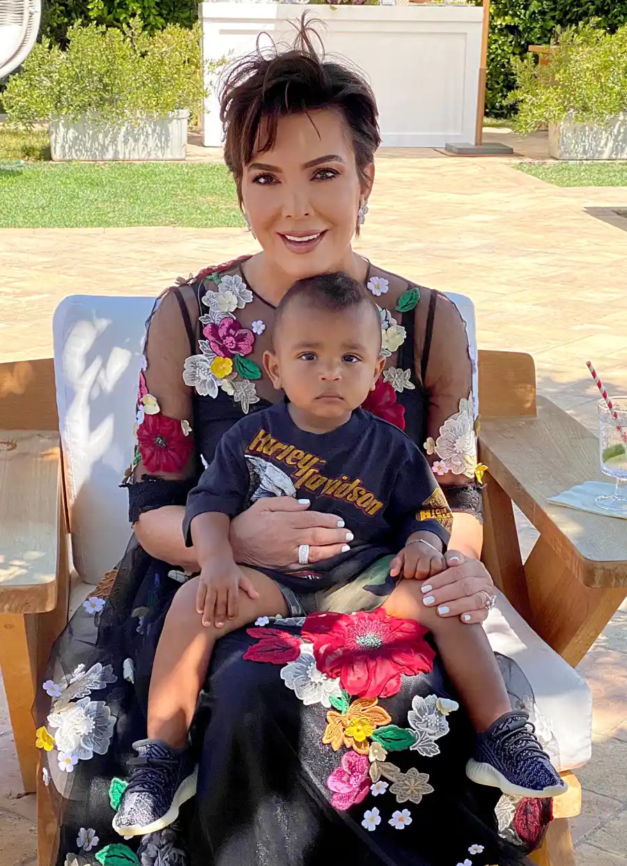 Kim Kardashian Shares Family Photos With 4 Kids After Kanye New Tweets