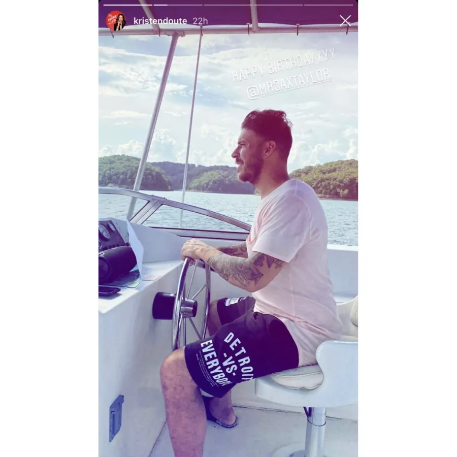 Kristen Doute Hangs With Jax Taylor Brittany Cartwright in Kentucky Lake Photos