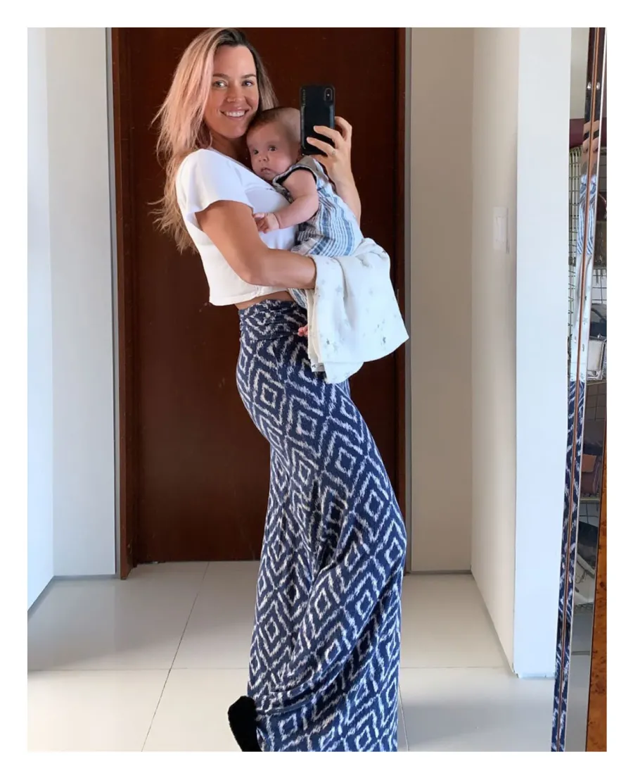 Mirror Selfie Teddi Mellencamp Arroyave Daughter Dove Baby Album