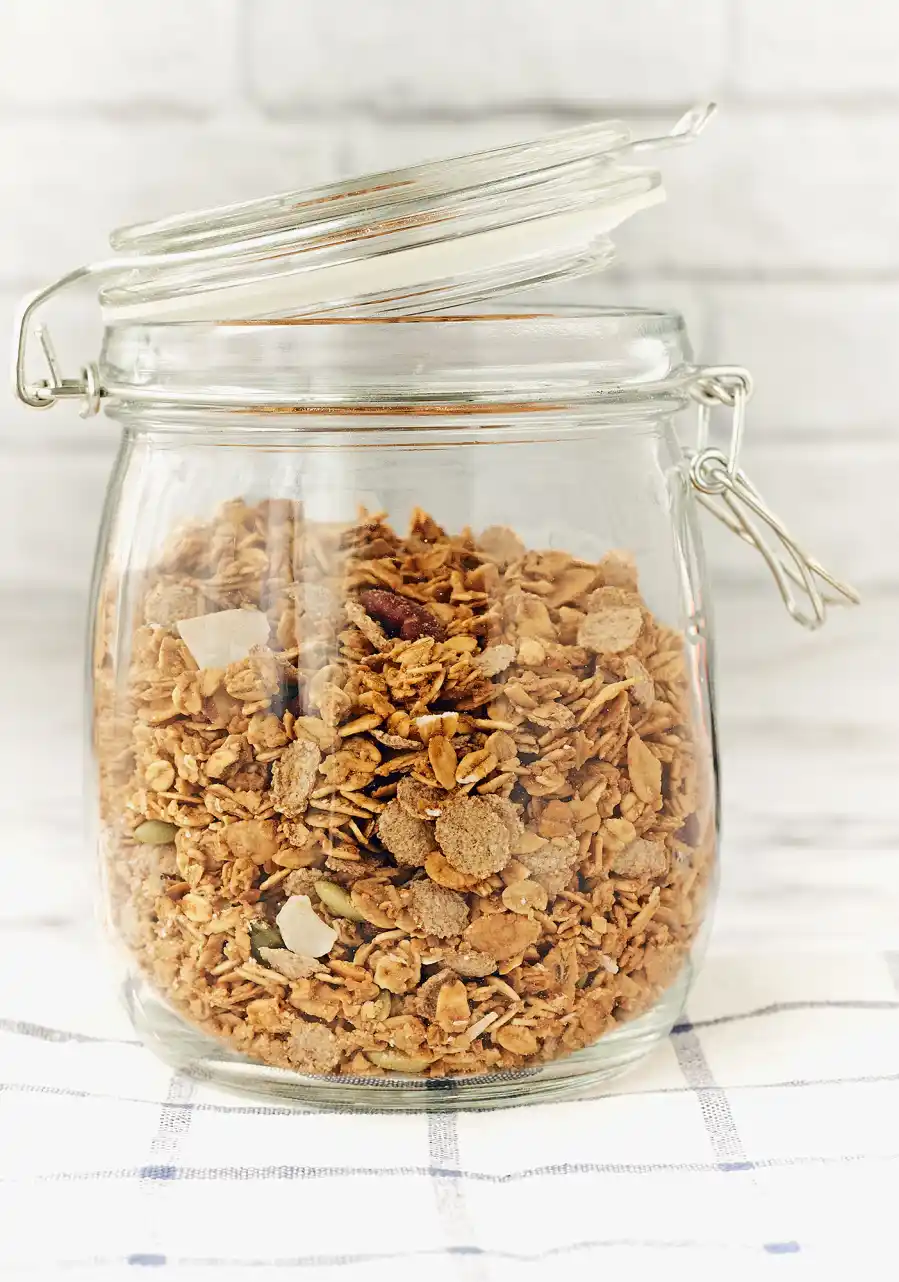 No-Bake Granola Kourtney Kardashian Keto-Friendly Snacks