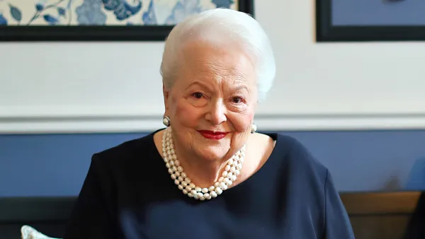 Olivia de Havilland Dies 104