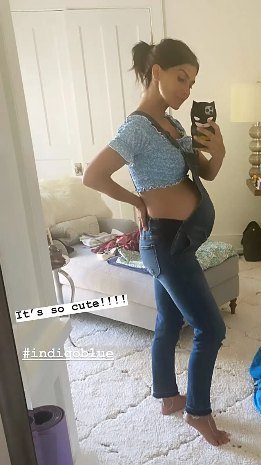 Pregnant Hilaria Baldwin Shows Baby Bump