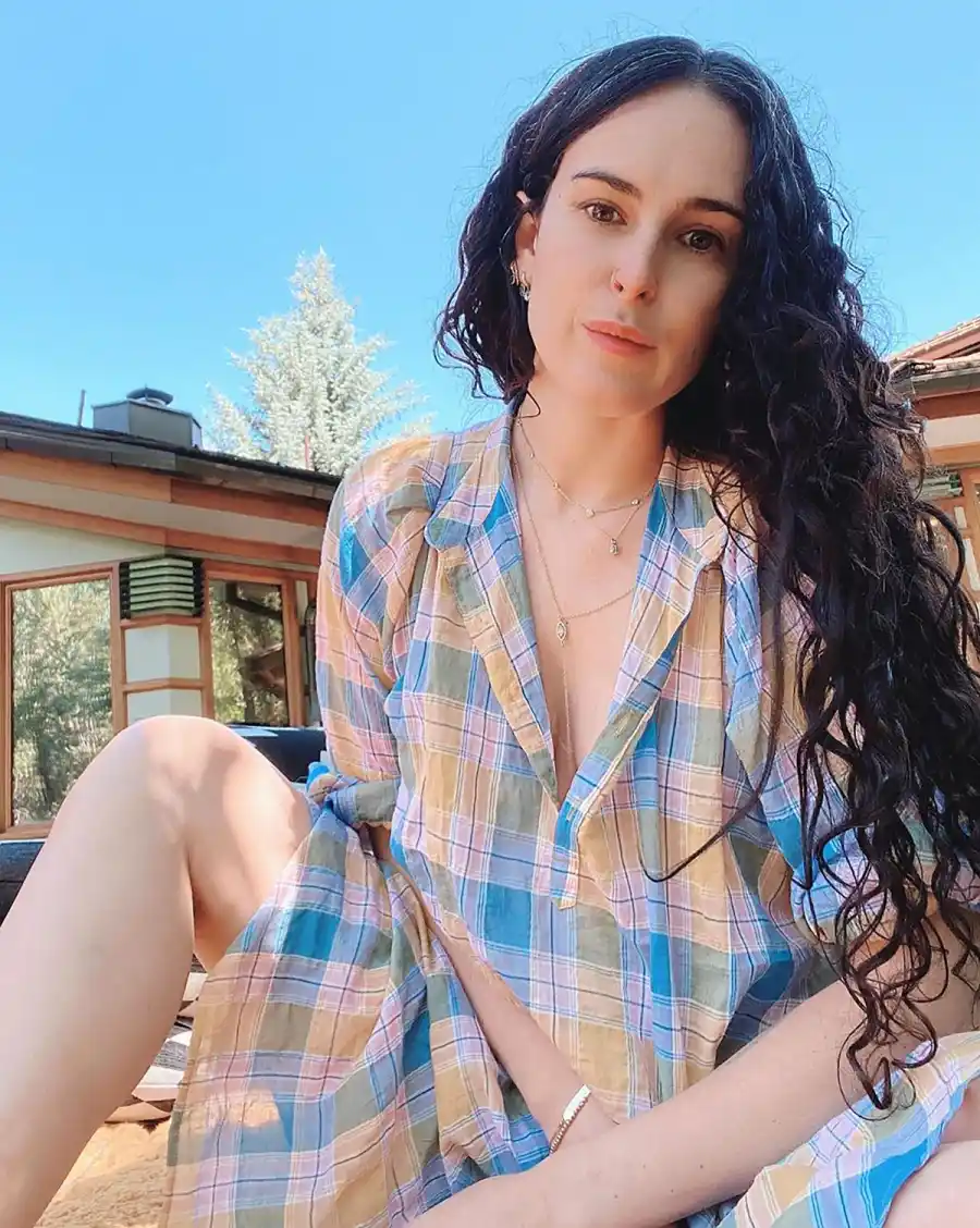 Rumer Willis Gets Real About Her 'Grandma Hairs'