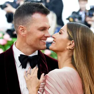 Tom Brady Gushes Over His Sunshine Gisele Bundchen Her 40th Birthday