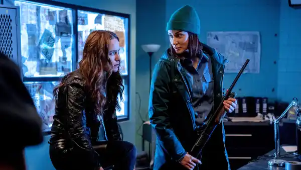 Wynonna Earp Season 4 Melanie Scrofano Katherine Barrell