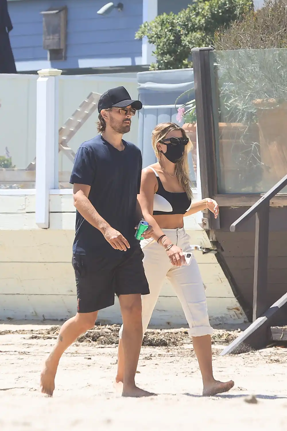 sofia-richie-scott-disick-mask