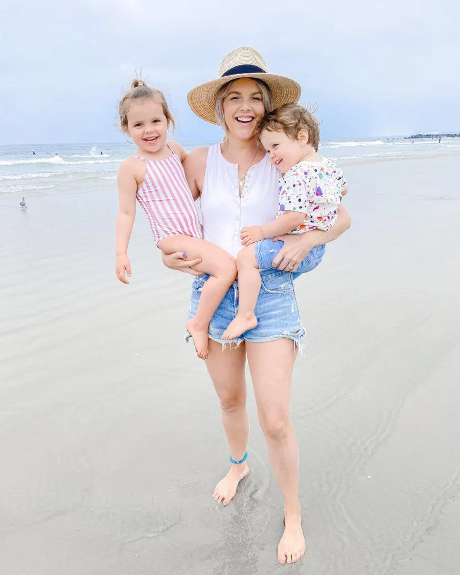 Ali Fedotowsky Celeb Families Hitting Beach Summer 2020 Amid Coronavirus Pandemic