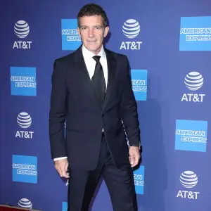 Antonio Banderas Has Coronavirus, Is Celebrating His 60th Birthday in Quarantine