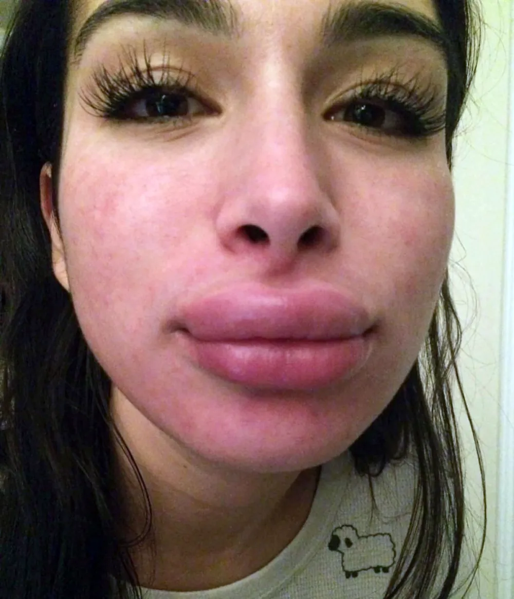 LOL! Ashley Iaconetti Trolls Herself on Social Media Over 2015 Glam