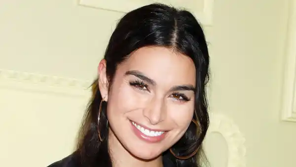 LOL! Ashley Iaconetti Trolls Herself on Social Media Over 2015 Glam