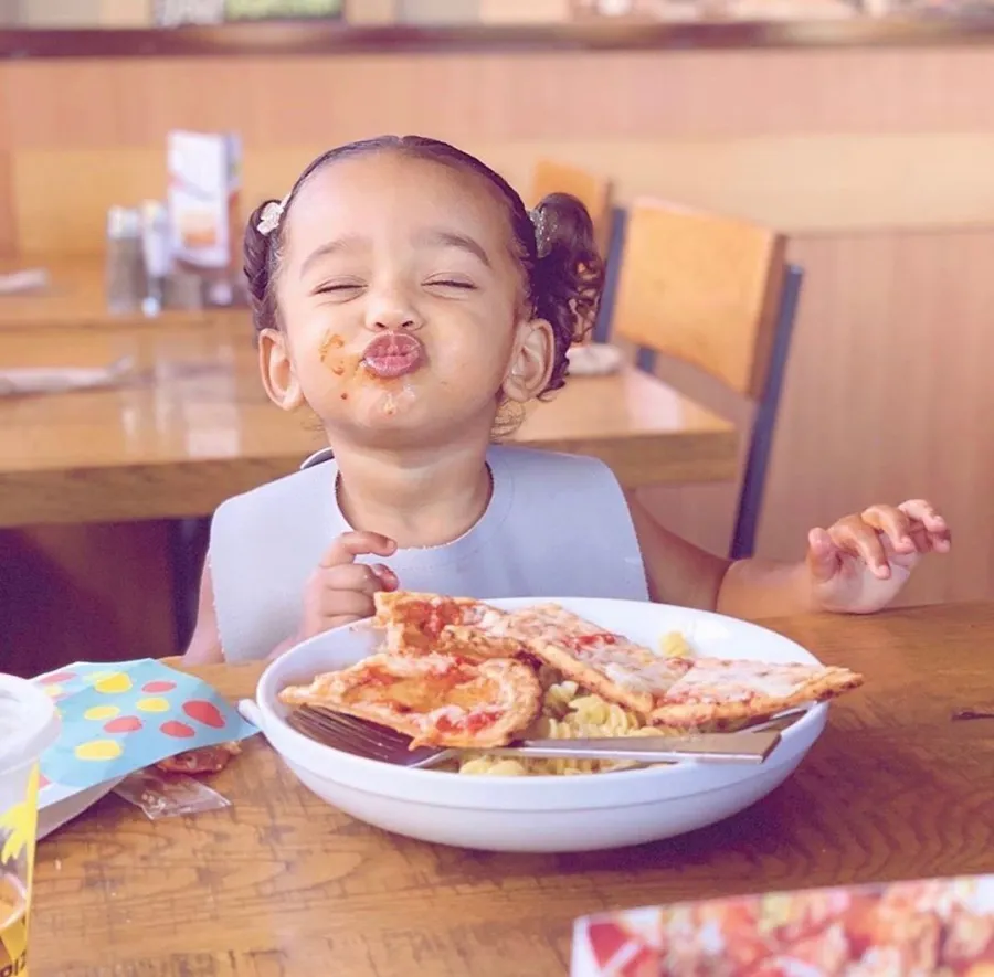 Chicago West pizza party