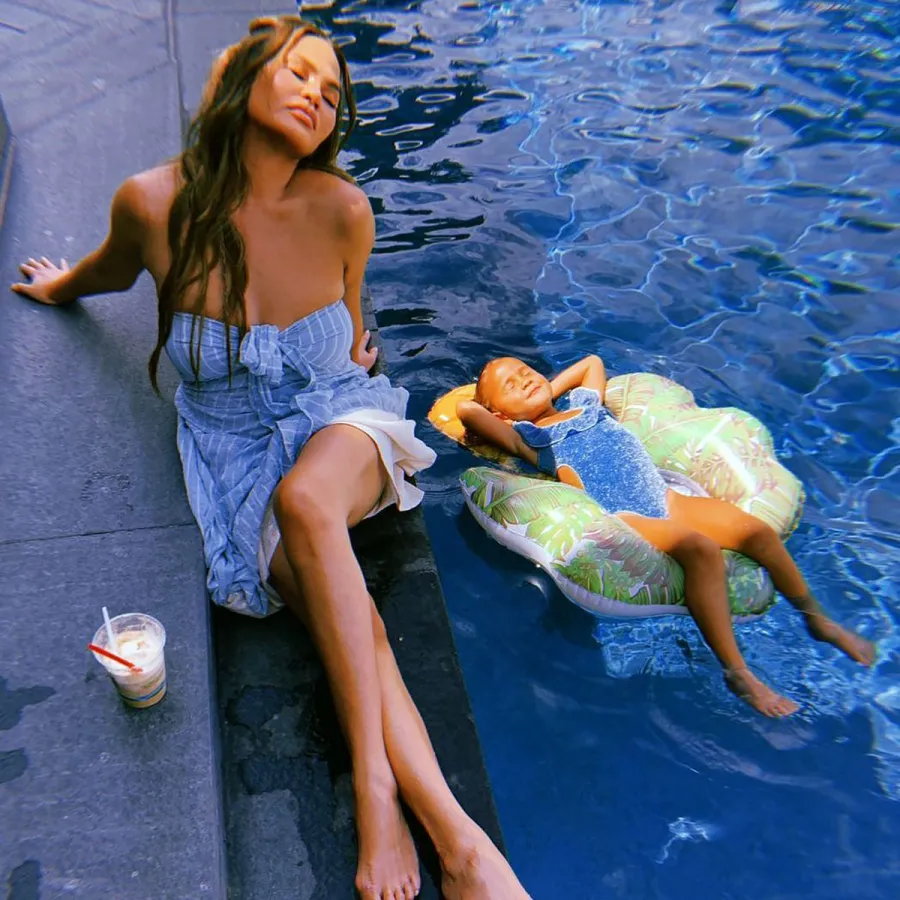 Chrissy Teigen Twins With Daughter Luna Poolside in Summer-Perfect Looks