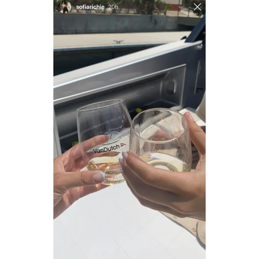 Cocktail on a Boat Everything Sofia Richie Is Eating on Her 22nd Birthday Vacation