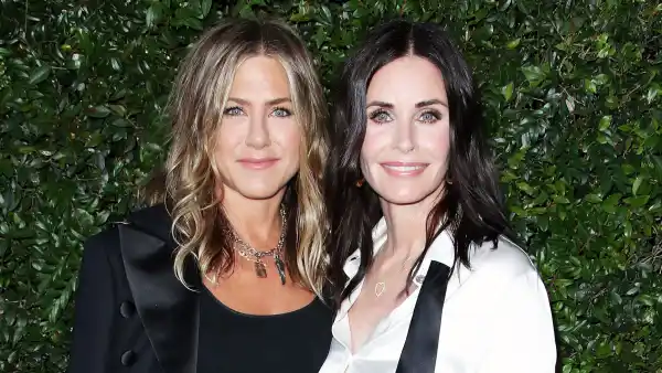 Jennifer Aniston and Courteney Cox attend the Chanel NRDC dinner Courteney Cox Beats Friends Costar Jennifer Aniston in Friendly Game of Pool