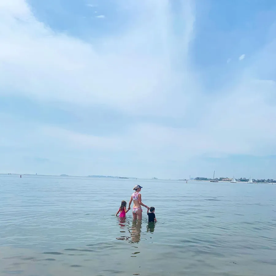 Eva Amurri Celeb Families at the Beach Amid Pandemic